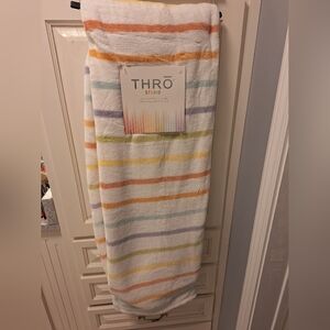 50 x 70 Thro Studio Blanket